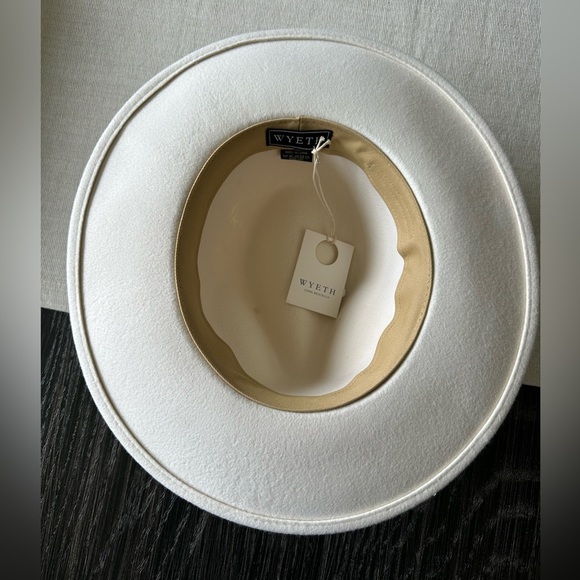 WYETH Billie Mid Brim 100% Wool Fedora in Cream PRICE FIRM - Picture 8 of 16